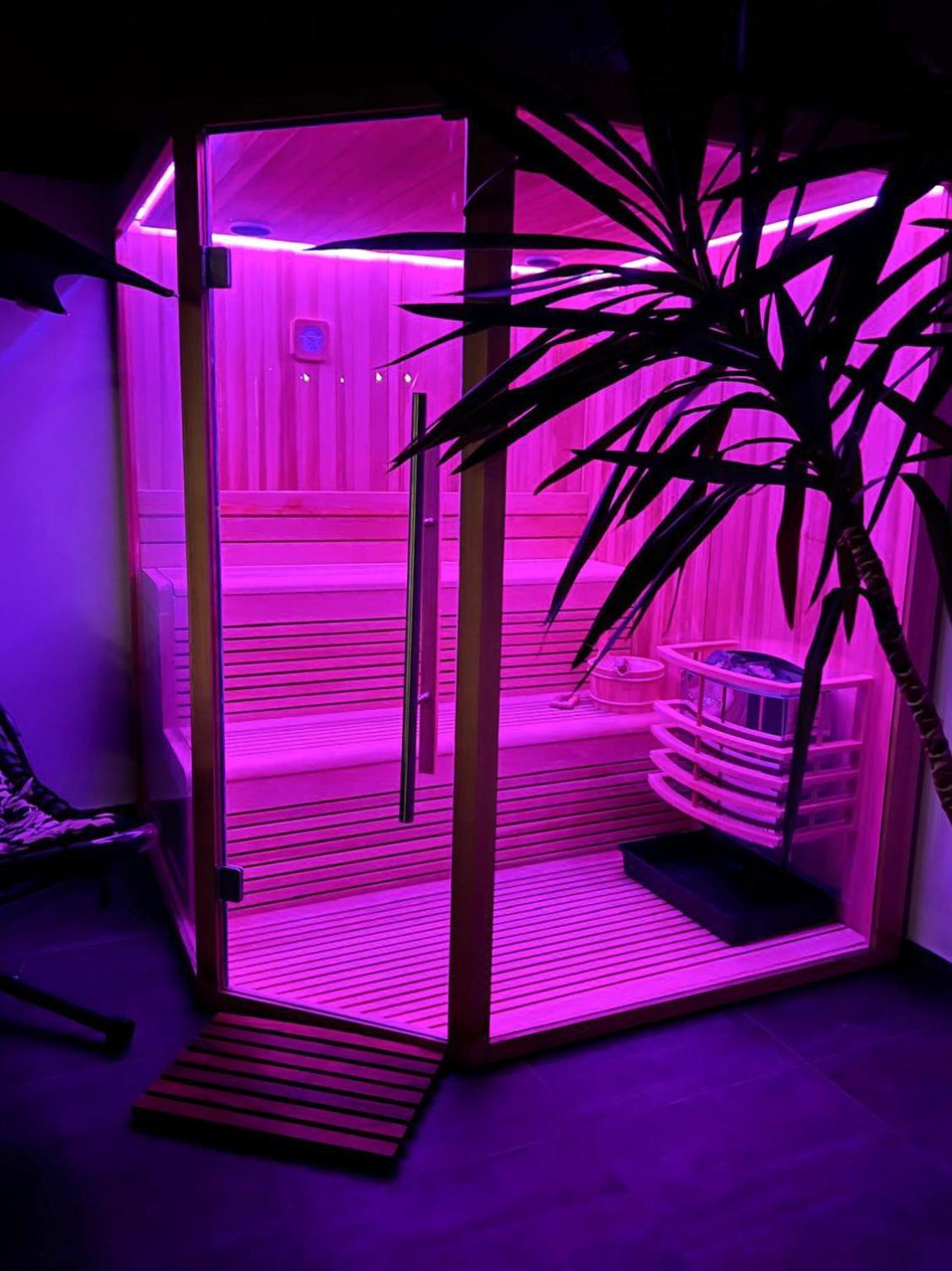 Hotel Insula Christiana à Cristian  Extérieur photo